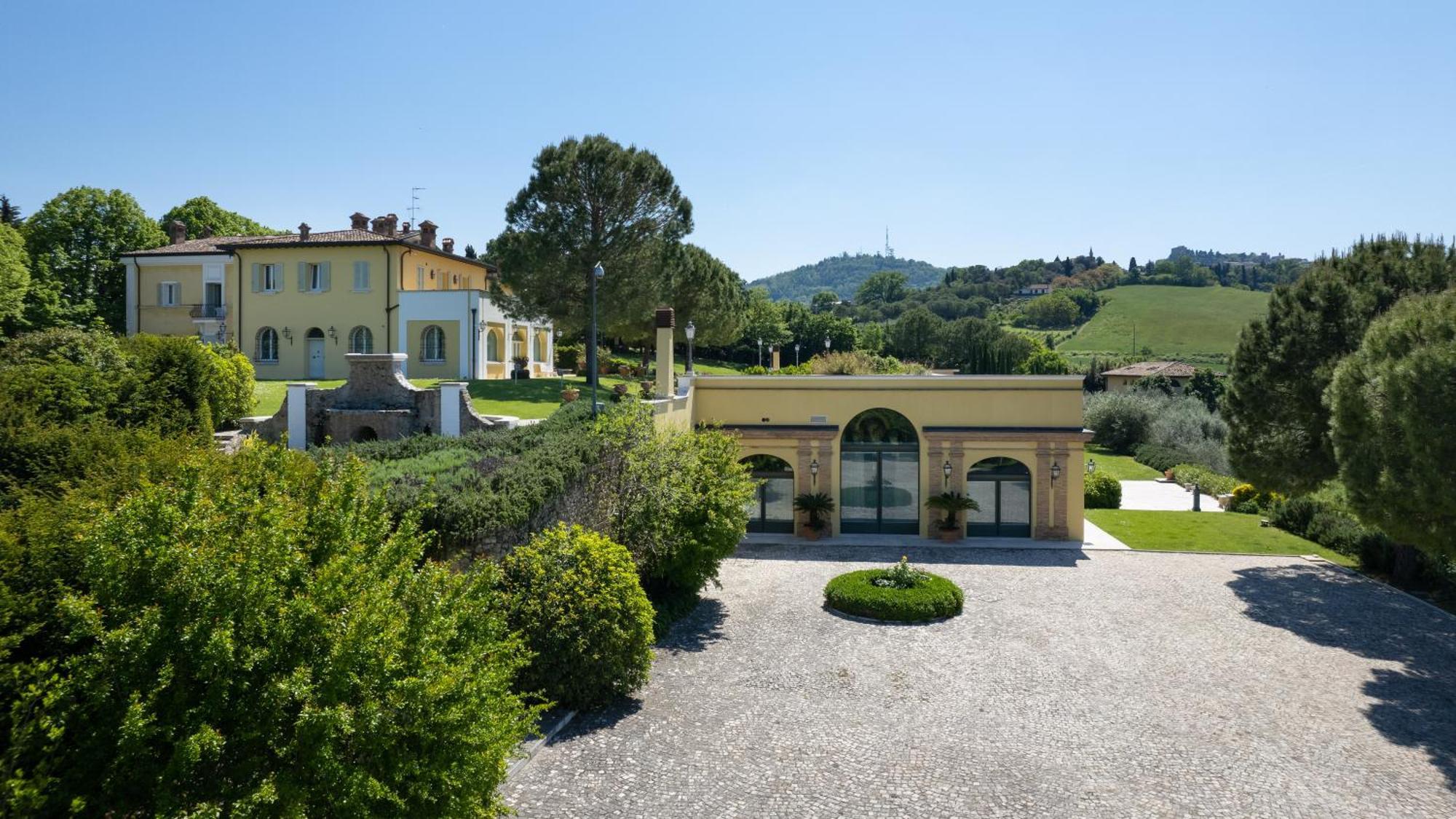 Tenuta Bagni De' Consoli 12, Emma Villas 贝尔蒂诺罗 外观 照片